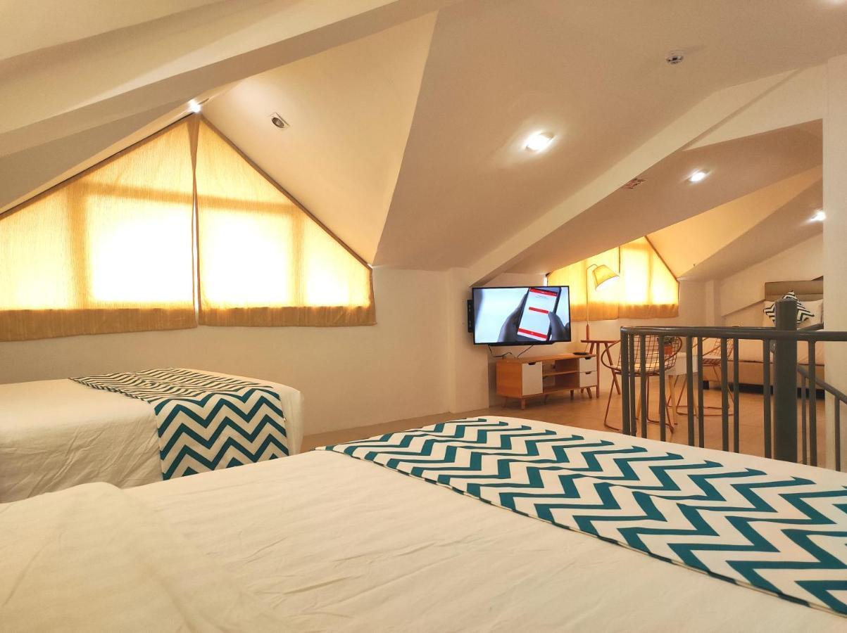 Grand Blue Beach Hotel Manoc-Manoc Екстер'єр фото