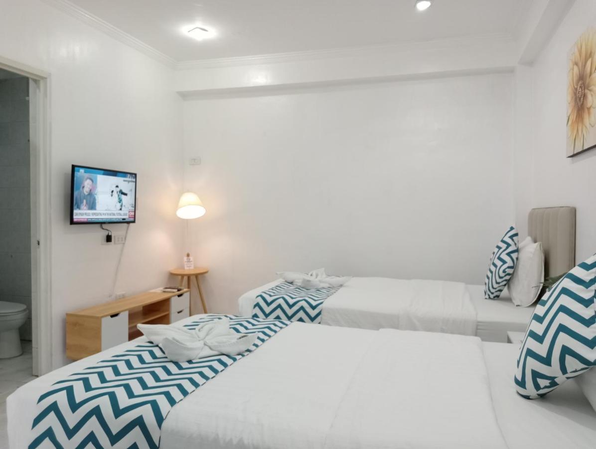 Grand Blue Beach Hotel Manoc-Manoc Екстер'єр фото