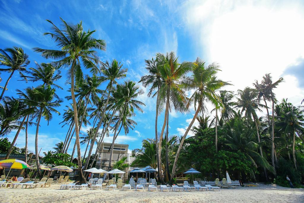 Grand Blue Beach Hotel Manoc-Manoc Екстер'єр фото