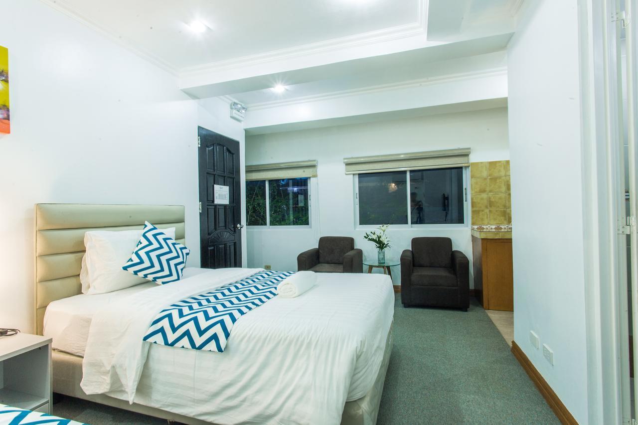 Grand Blue Beach Hotel Manoc-Manoc Екстер'єр фото